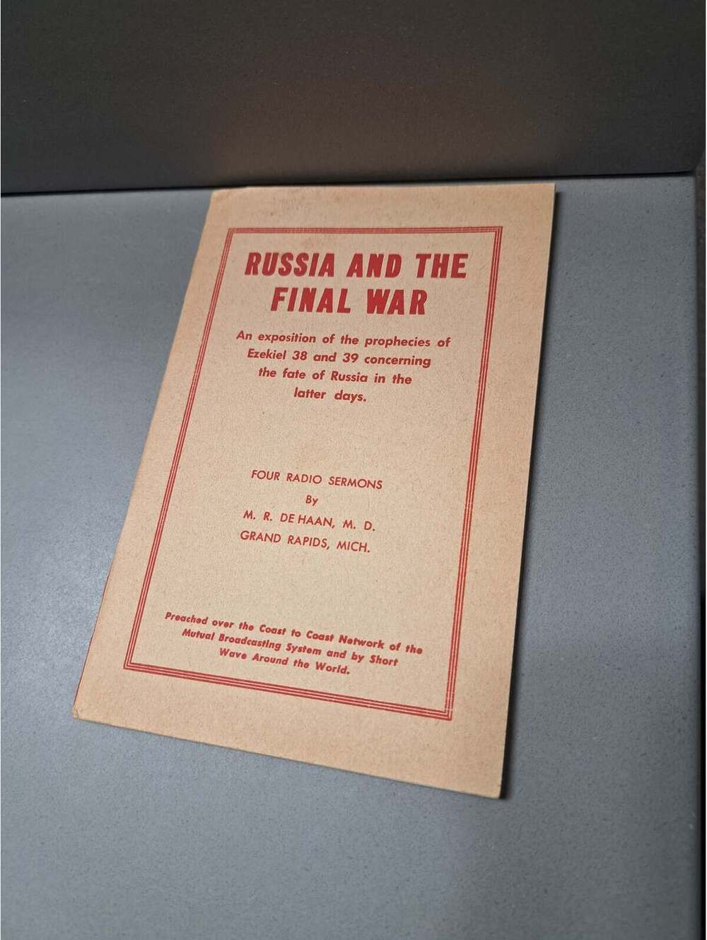 Vintage 1950 Russia and the Final War